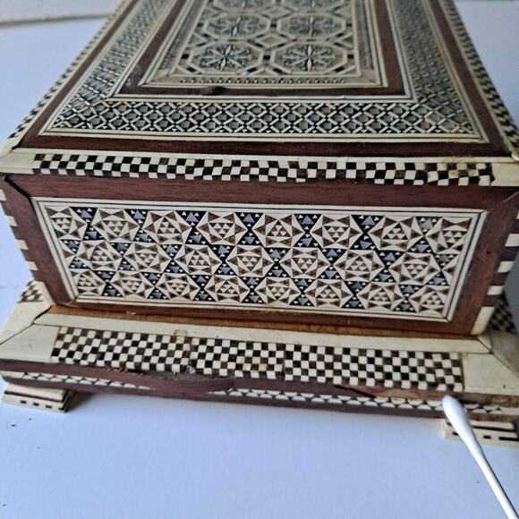 Vintage Egyptian Mother of Pearl Cigarette Case Décor in laid Wooden Musical Box - Picture 11 of 13